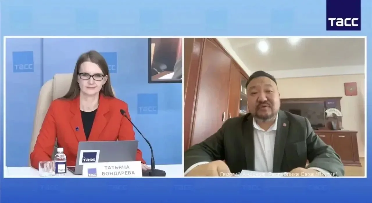 Хе хе. Министр предпринимательства, торговли и туризма Георгий Андреев ака Арбуз размеч...