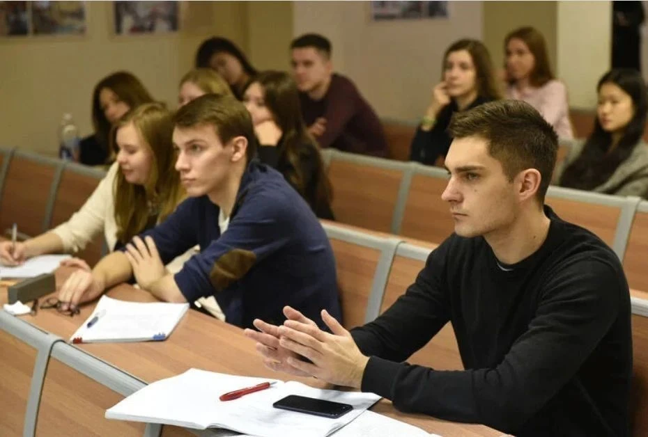 Отчисленных могут лишить права поступить в тот же вуз в течение пяти лет
