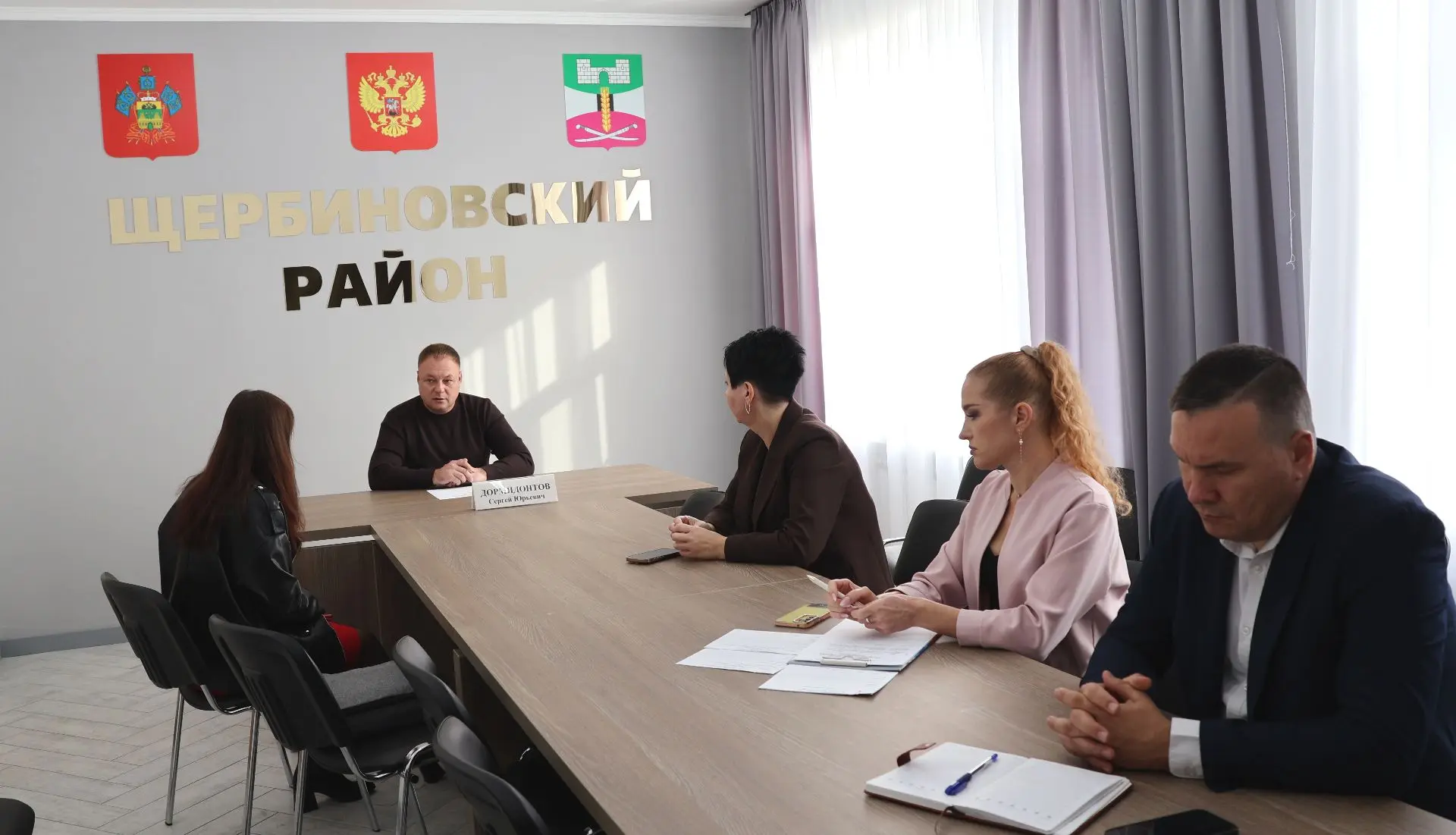 ✅Сегодня провёл очередной приём граждан в администрации района. Ко мне обратились жител...