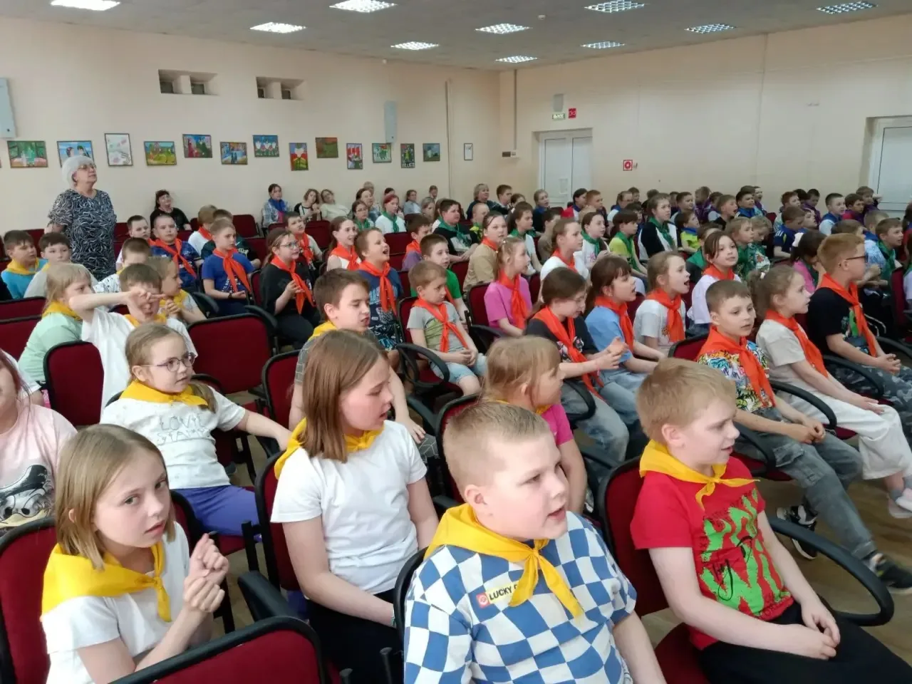 🎶 «Спой-ка с нами!»: в лагере «Патриот» прошёл музыкальный праздник