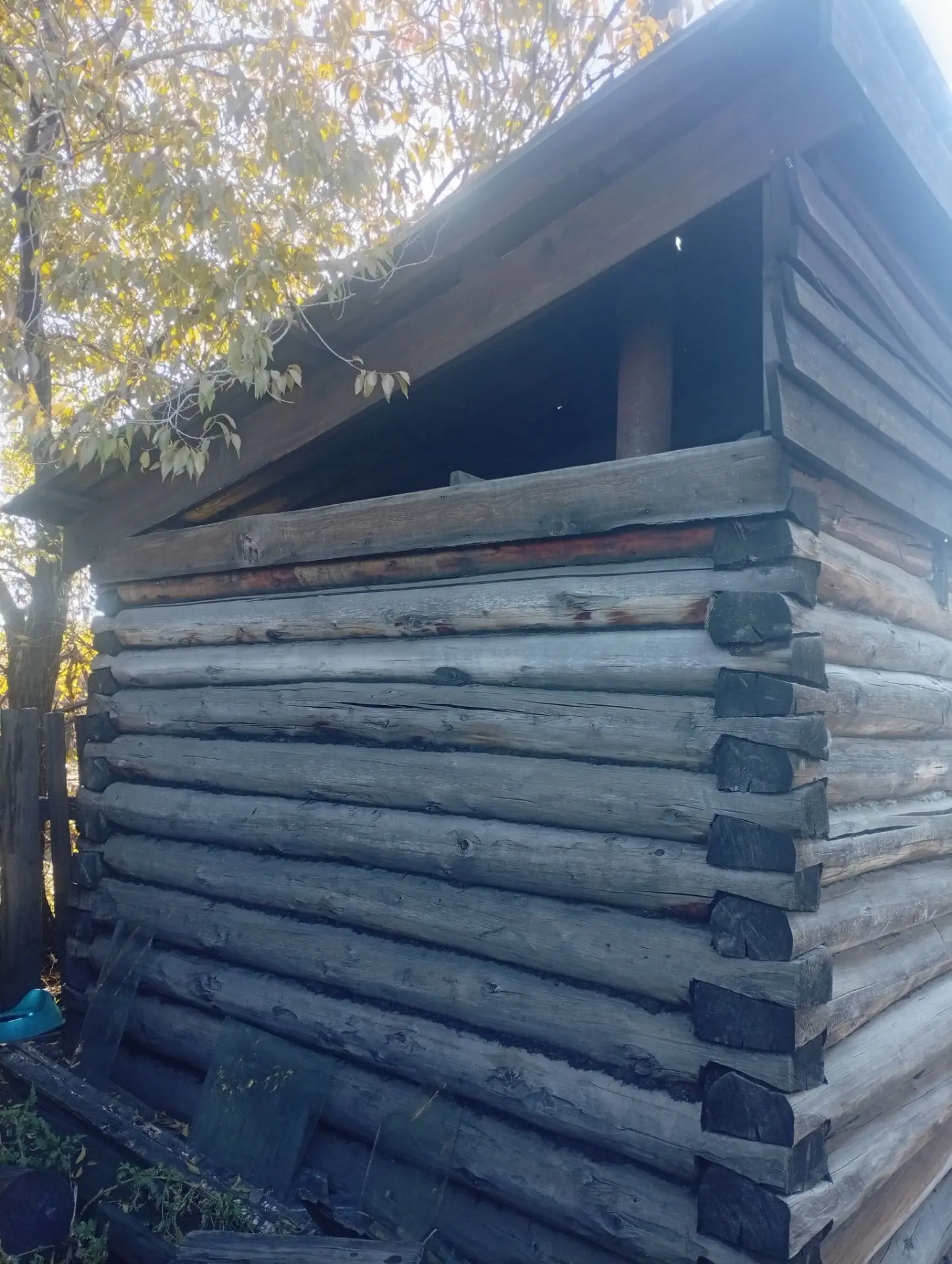 Продам баню4*4 цена договорная писать в личку или звоните по номеру телефона 89133422071