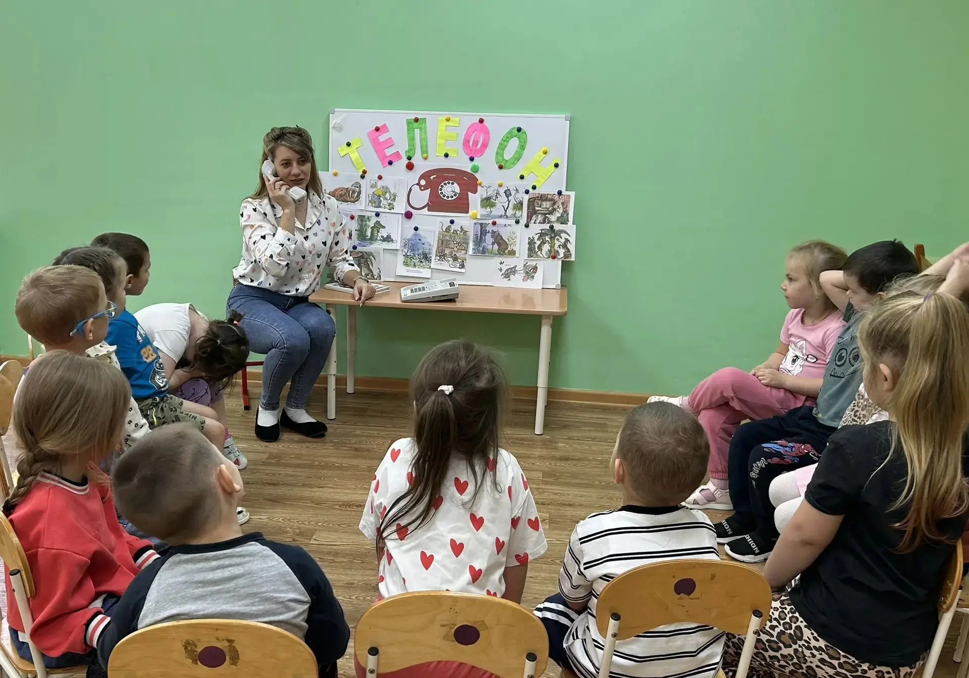 Воспитанники средней группы продолжают свое знакомство с творчеством К. И. Чуковского. ...
