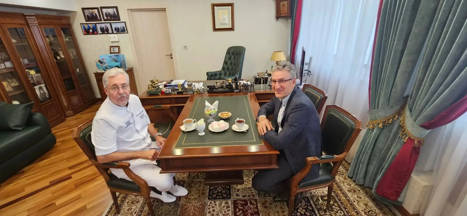 Провел рабочую встречу с академиком РАН, президентом Российского общества хирургов и гл...