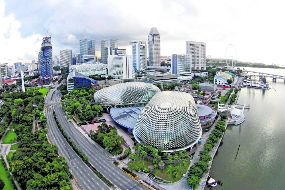 🌎 Esplanade – Theatres on the Bay, Сингапур, 2002