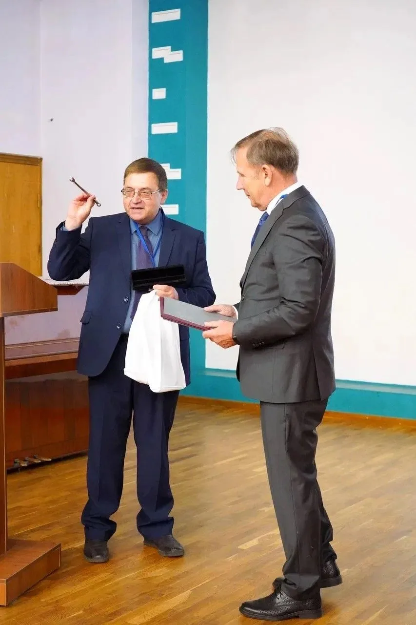 Центр Илизарова поздравил коллег Саратовского медуниверситета с 60-летием кафедры травм...