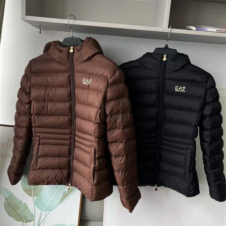 🧥 EA7 (Emporio Armani) — женская утеплённая куртка с капюшоном. Арт. 322A.