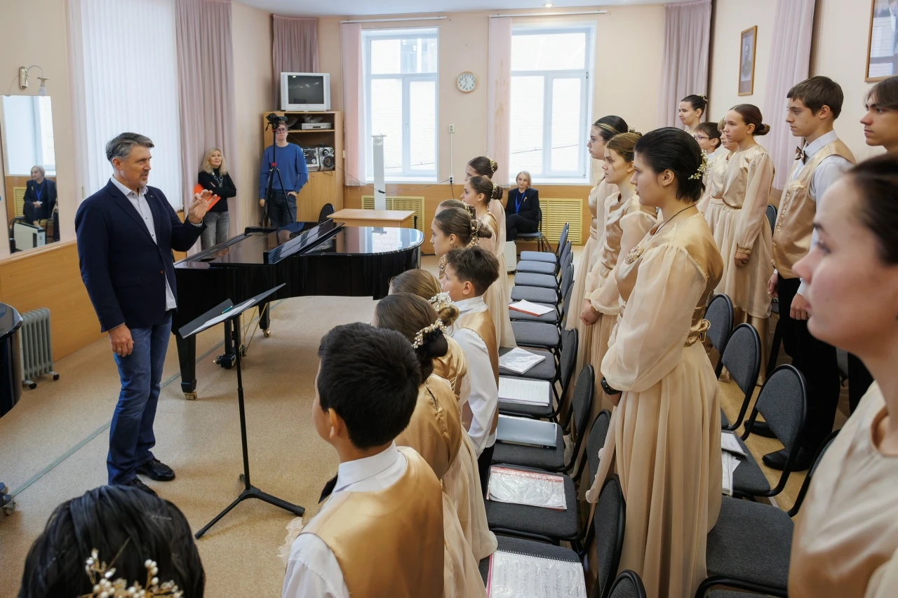 👏 Преподаватель музыкальной школы N° 10 Екатеринбурга Вячеслав Крашенинников стал побе...