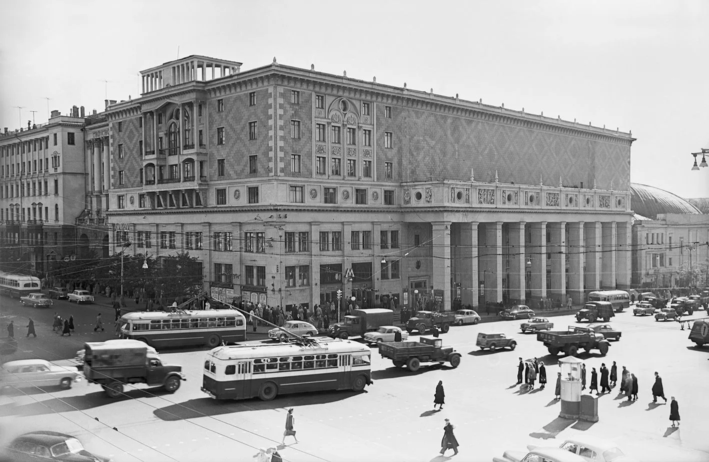 🏛 12 октября 1940 года открылся Концертный зал имени П.И. Чайковского!