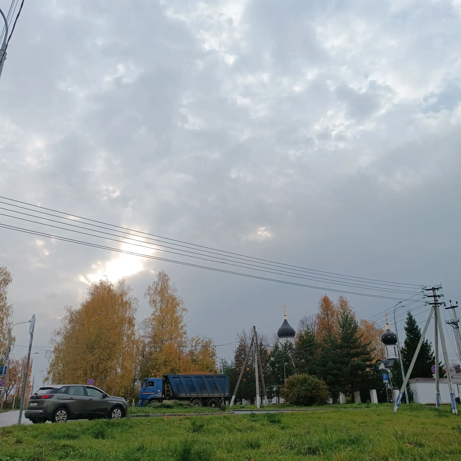 Приехала в свой посёлок.