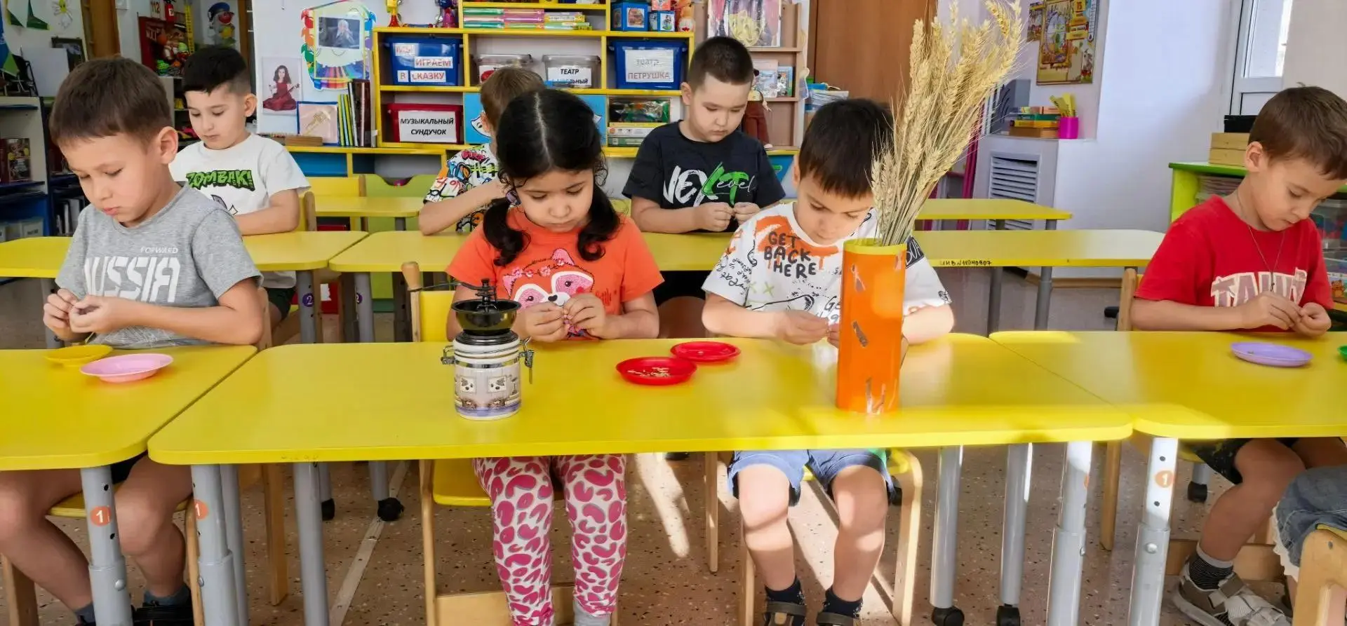 🎉 В группе «Букварёнок» прошло настоящее кулинарное приключение — тематическое занятие...