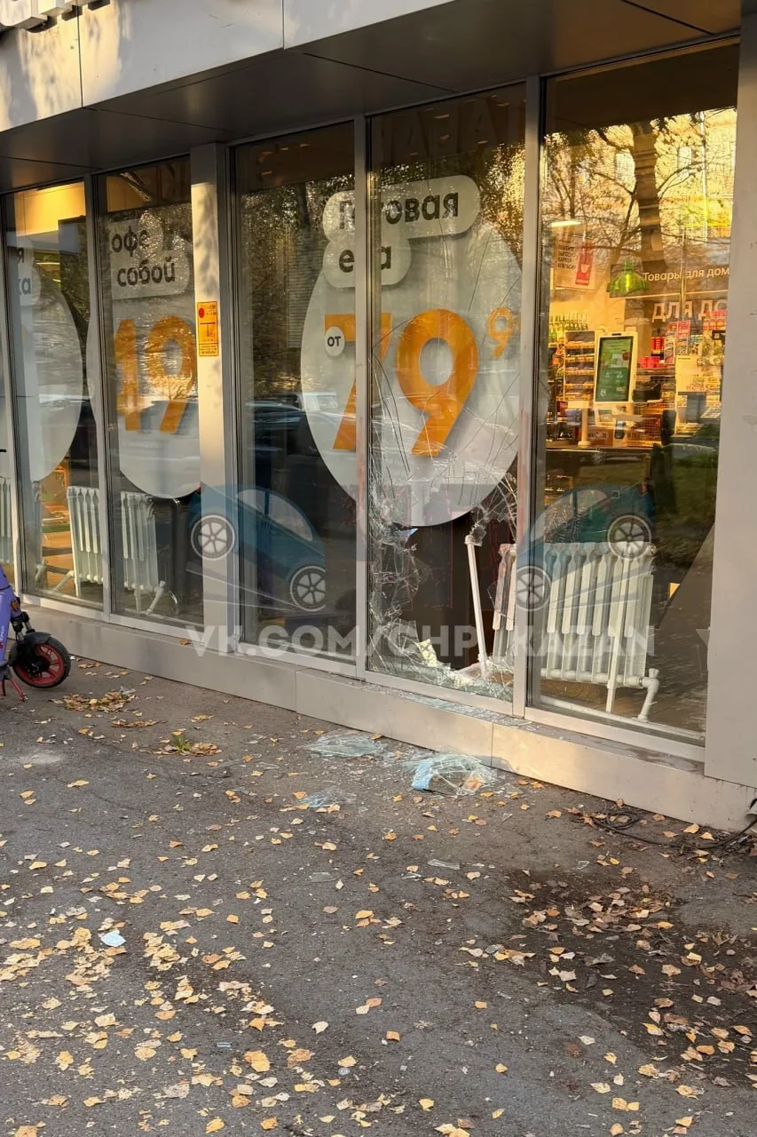 ❗️Неизвестные разгромили ночью "Пятёрочку" на ул. Космонавтов, 30