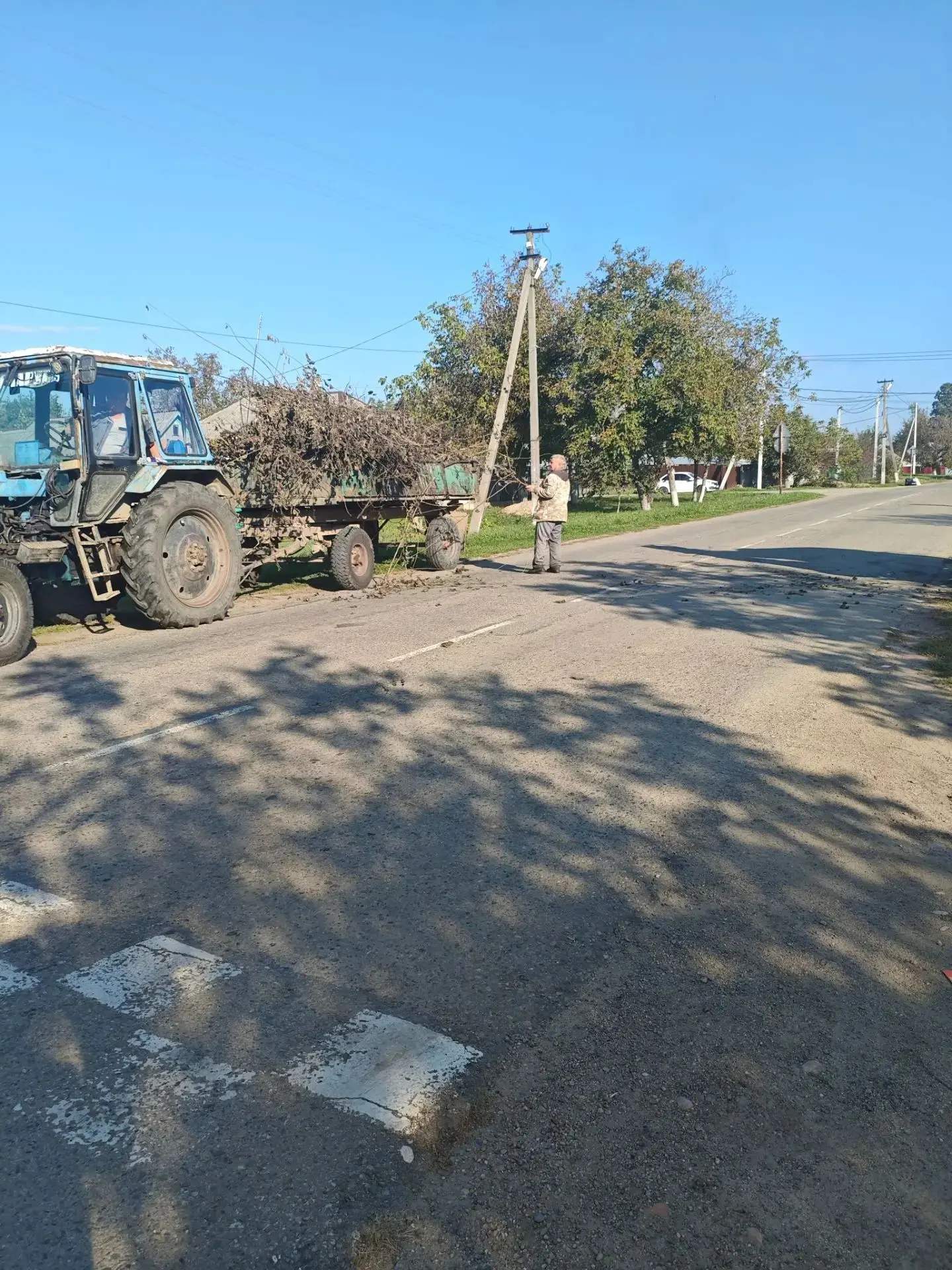 На территории станицы производится вывоз веток. Теперь важно сохранить достигнутый поря...