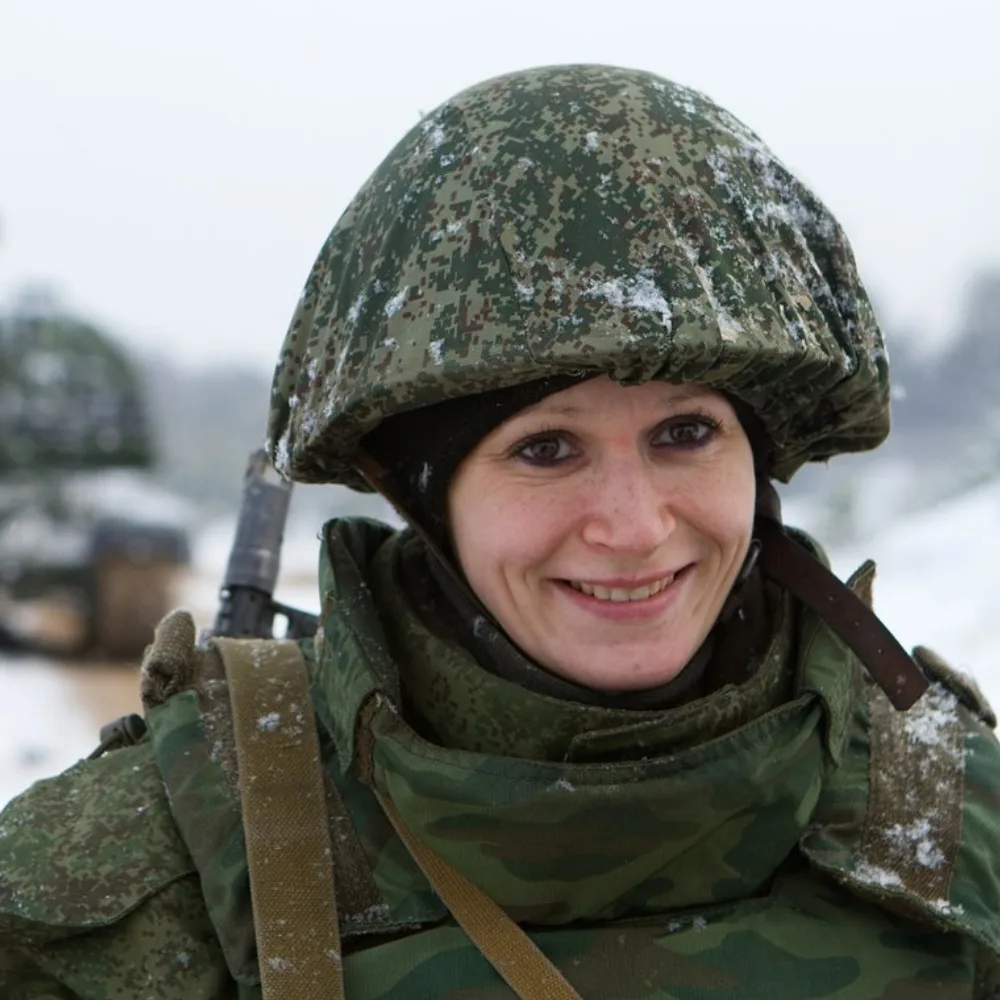 В России хотят повысить предельный возраст   военной службы для женщин до 50 лет — зако...