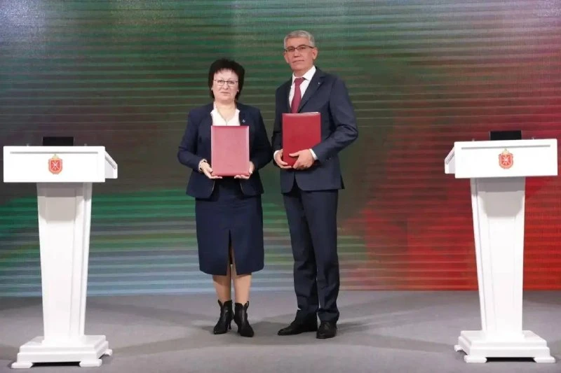 🤝 В регионе подписали соглашения о социальном партнерстве с пятью предприятиями