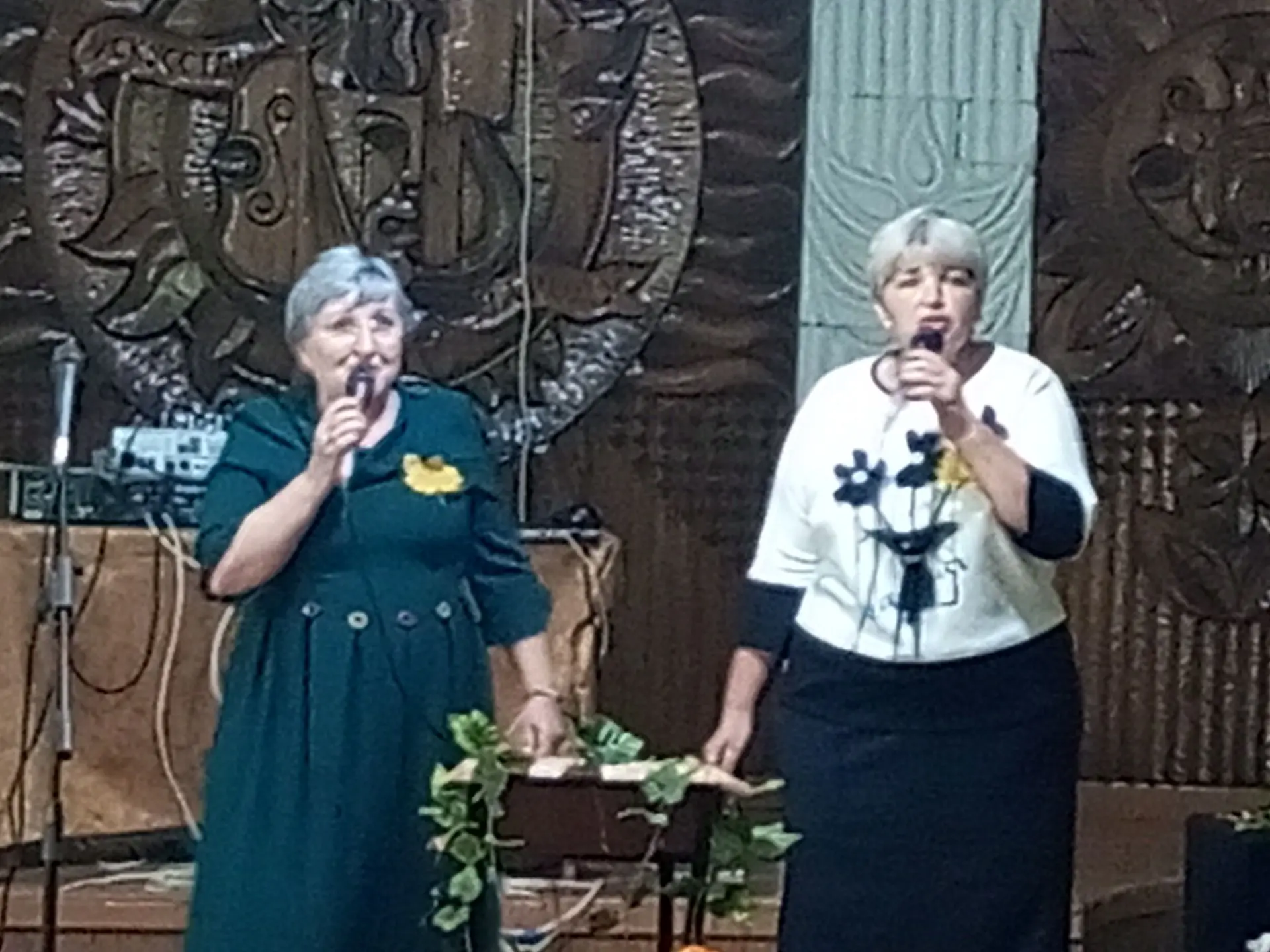 День пожилого человека – праздник чистый и светлый, праздник наших родителей, бабушек и...