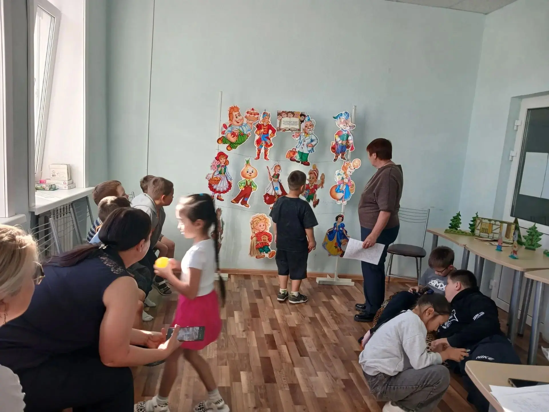 Для ребят дошкольного возраста библиотека с.Краснополье организовала литературное прикл...