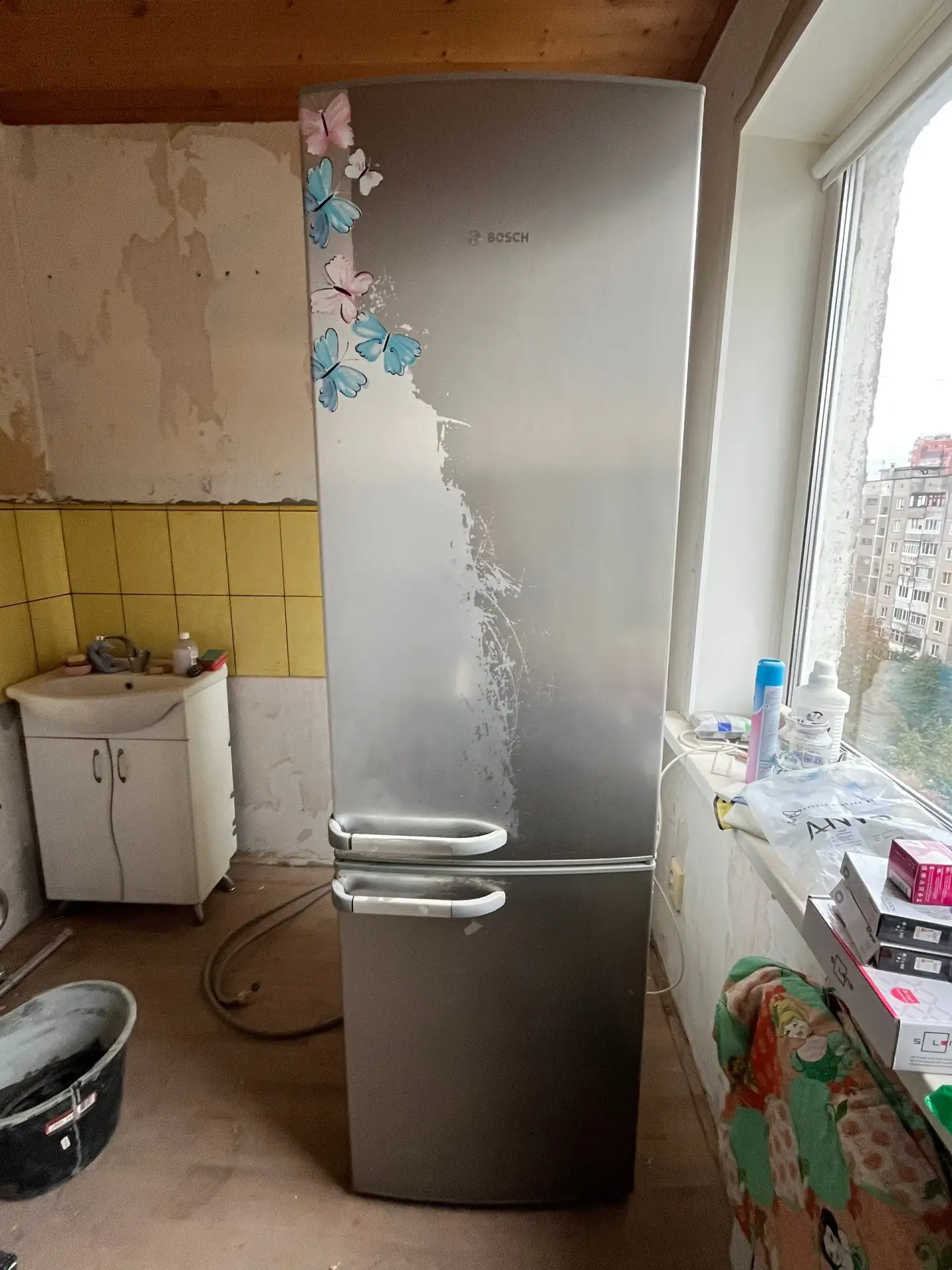 Продам холодильник в рабочем состоянии 8000₽ звонить по телефону 89207312939