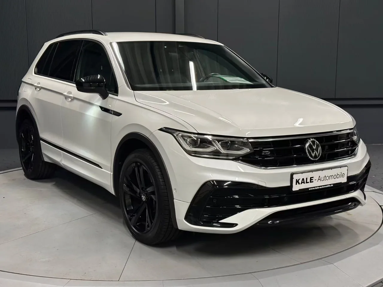 🚗 Volkswagen Tiguan R-Line