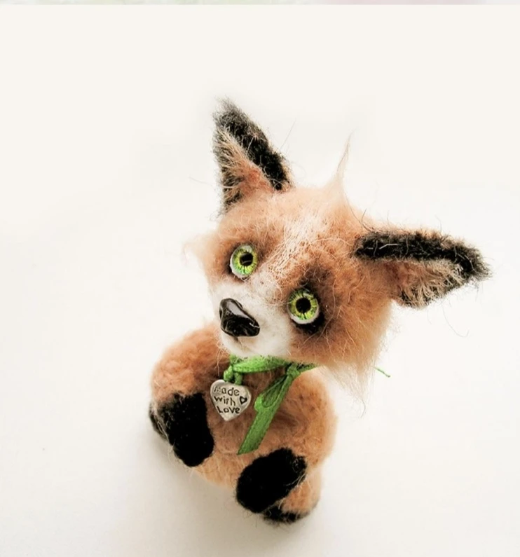Пушистый лисёнок 🦊