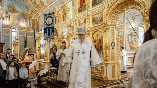 В Курске освятили храм Покрова Пресвятой Богородицы