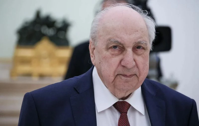 ПРЕЗИДЕНТ РОССИИ ПОЗДРАВИЛ АКАДЕМИКА АЛЕКСАНДРА ЧУБАРЬЯНА С 95-ЛЕТИЕМ