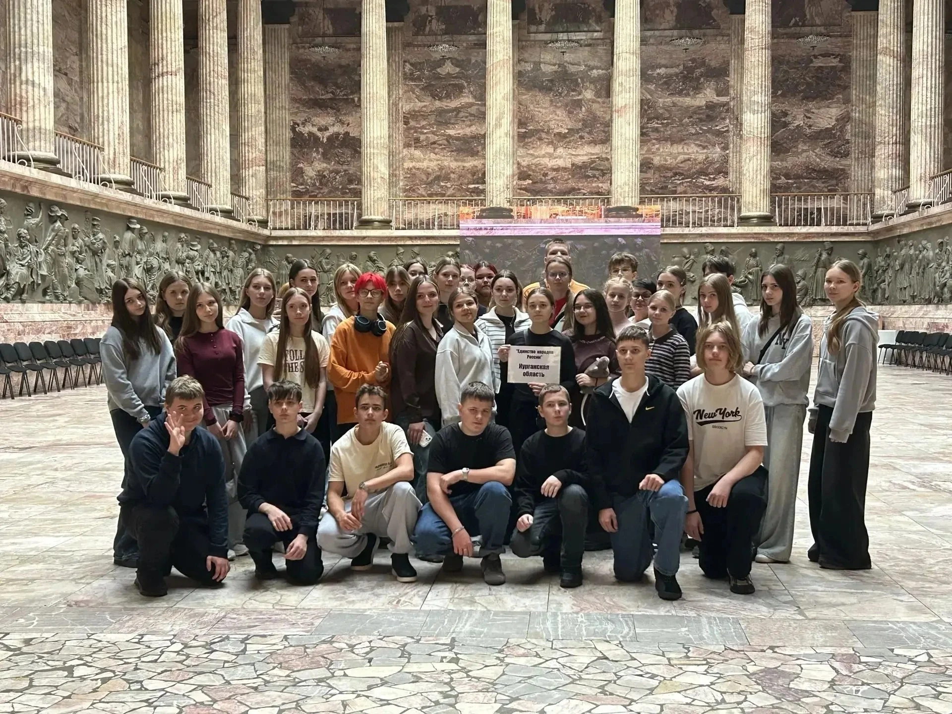 🏛 Школьники Каргапольского округа побывали в Санкт-Петербурге