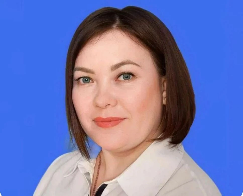 🎖 Путин наградил воспитательницу, которая грудью защитила детей от мужика с ножом