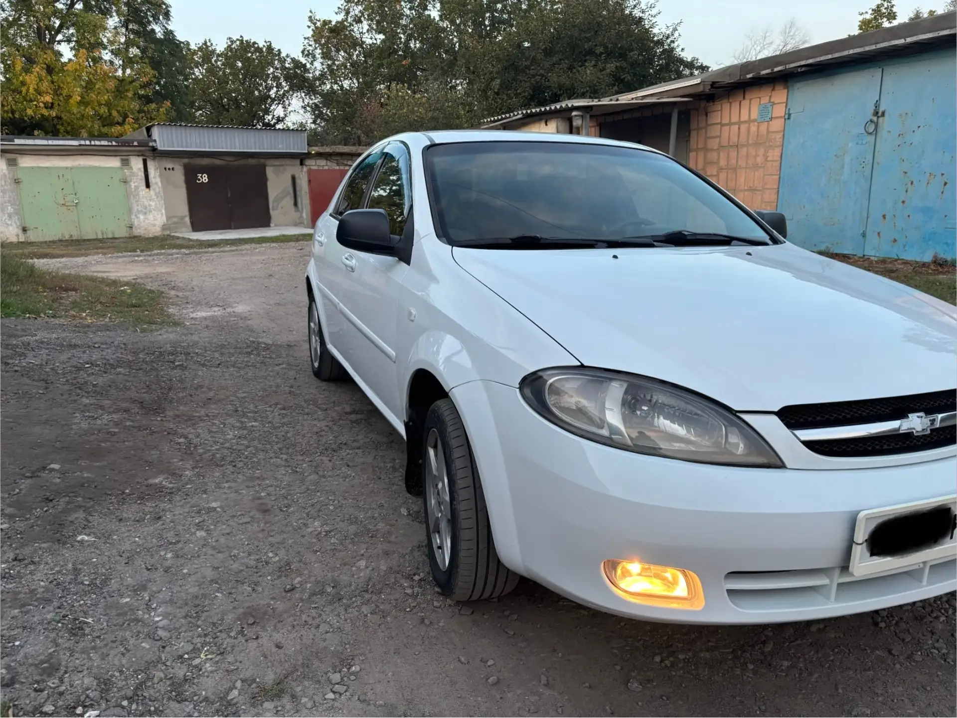 Продам Chevrolet Lacetti 1.4 MT, 2012 год,в достойном состоянии, по авто делать не чего...