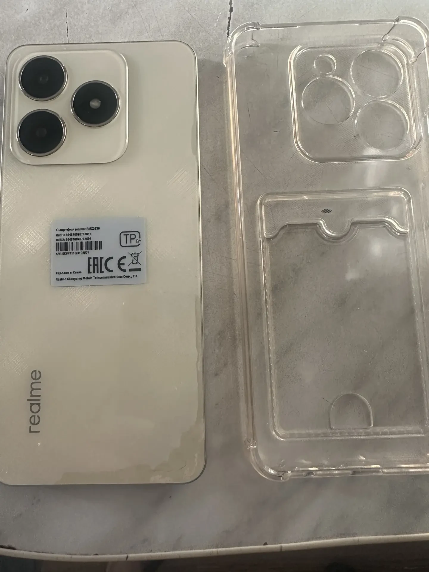 Телефон Realme C61, 256 гб, в идеальном состоянии, в комплекте коробка, защитное стекло...