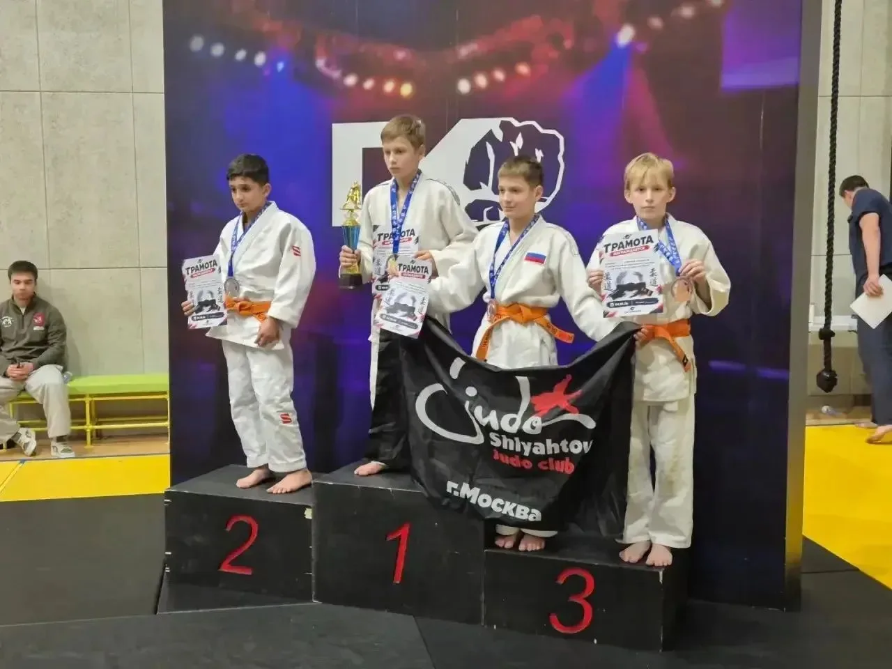 🏆 Поздравляем с победой! 🏆
