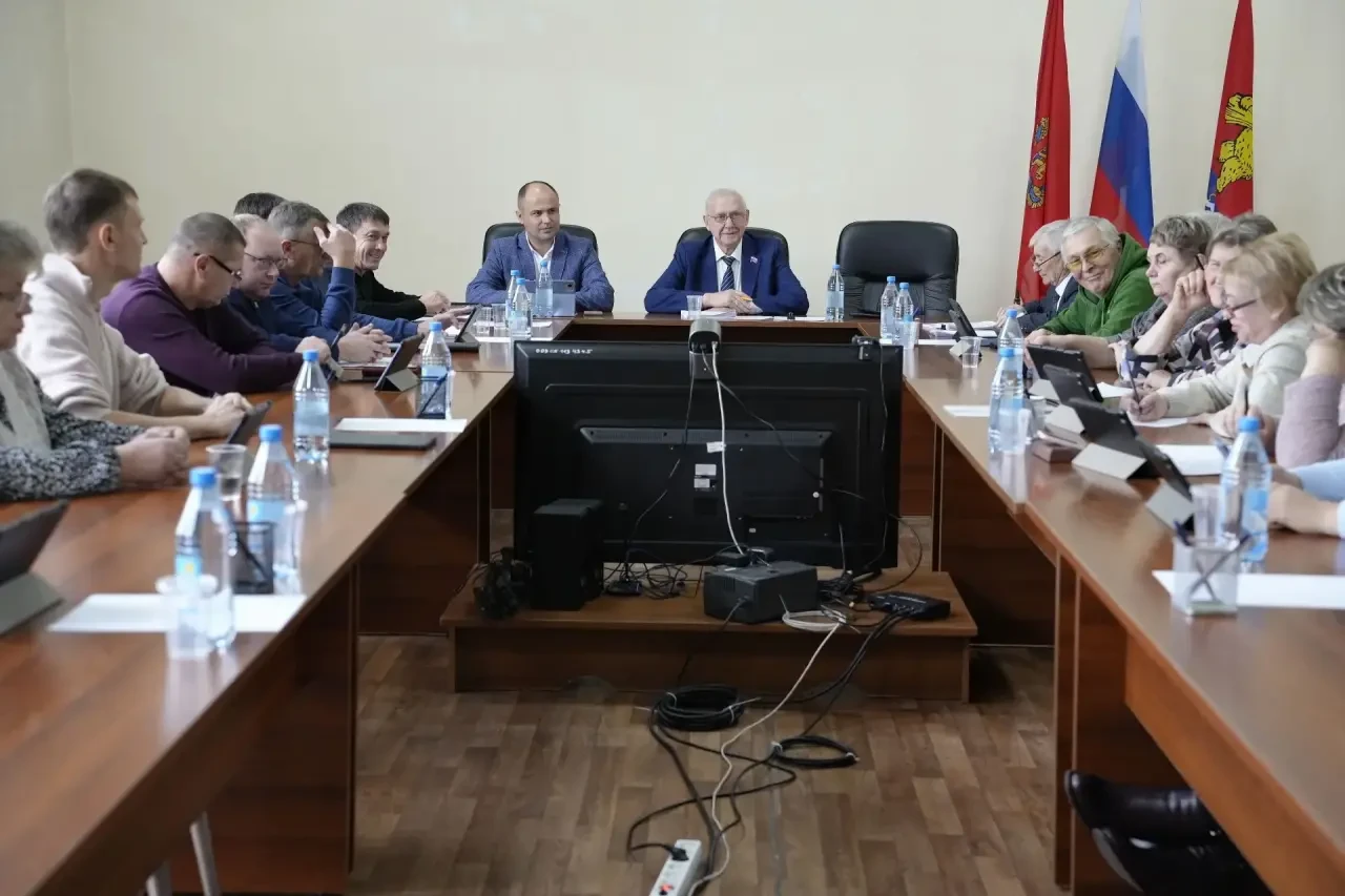 🏛️ В Казачинско-Пировском округе прошла 18-я сессия окружного Совета депутатов