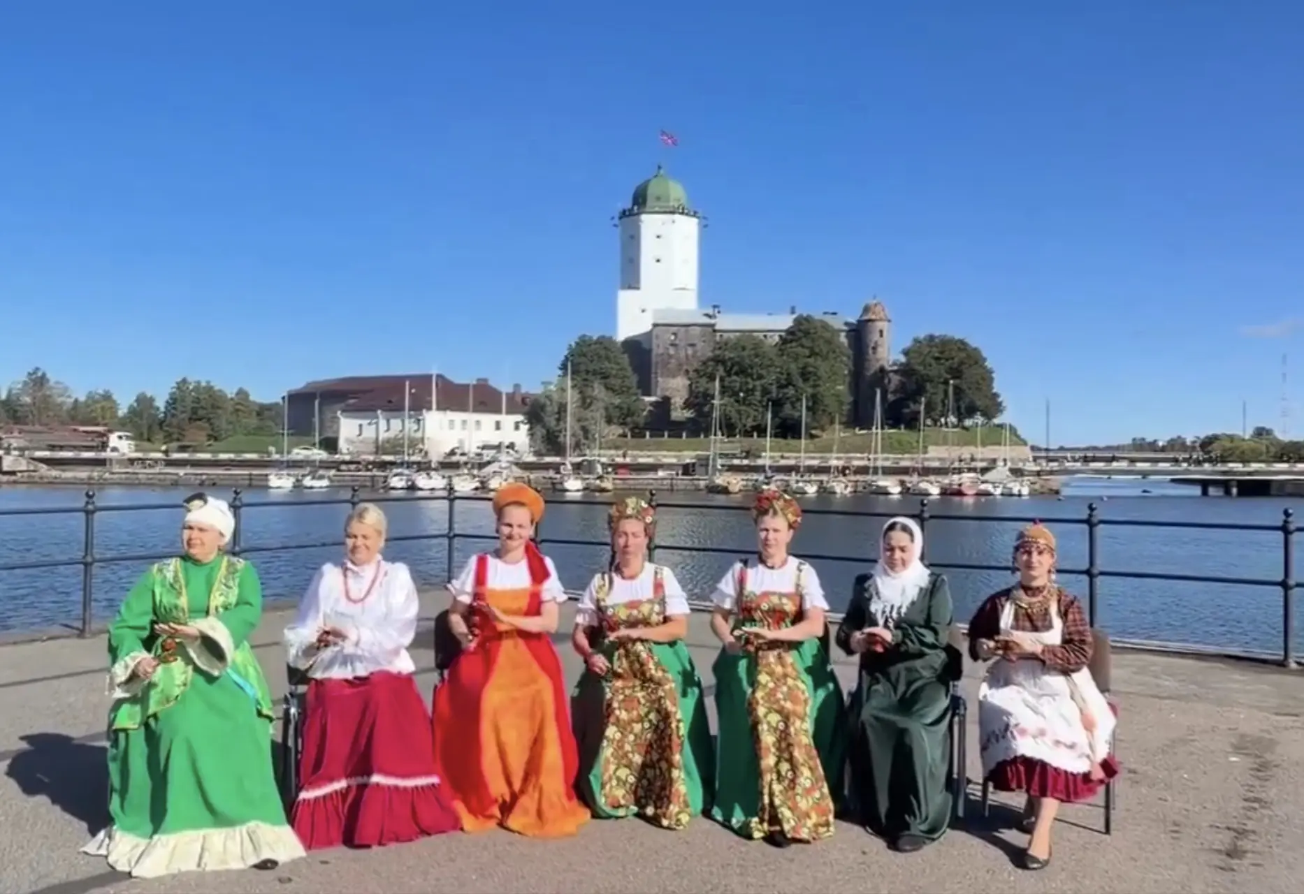 ПОЗДРАВЛЯЕМ наш танцевальный коллектив творческих педагогов!!!💐🎉 Они стали ЛАУРЕАТАМИ...