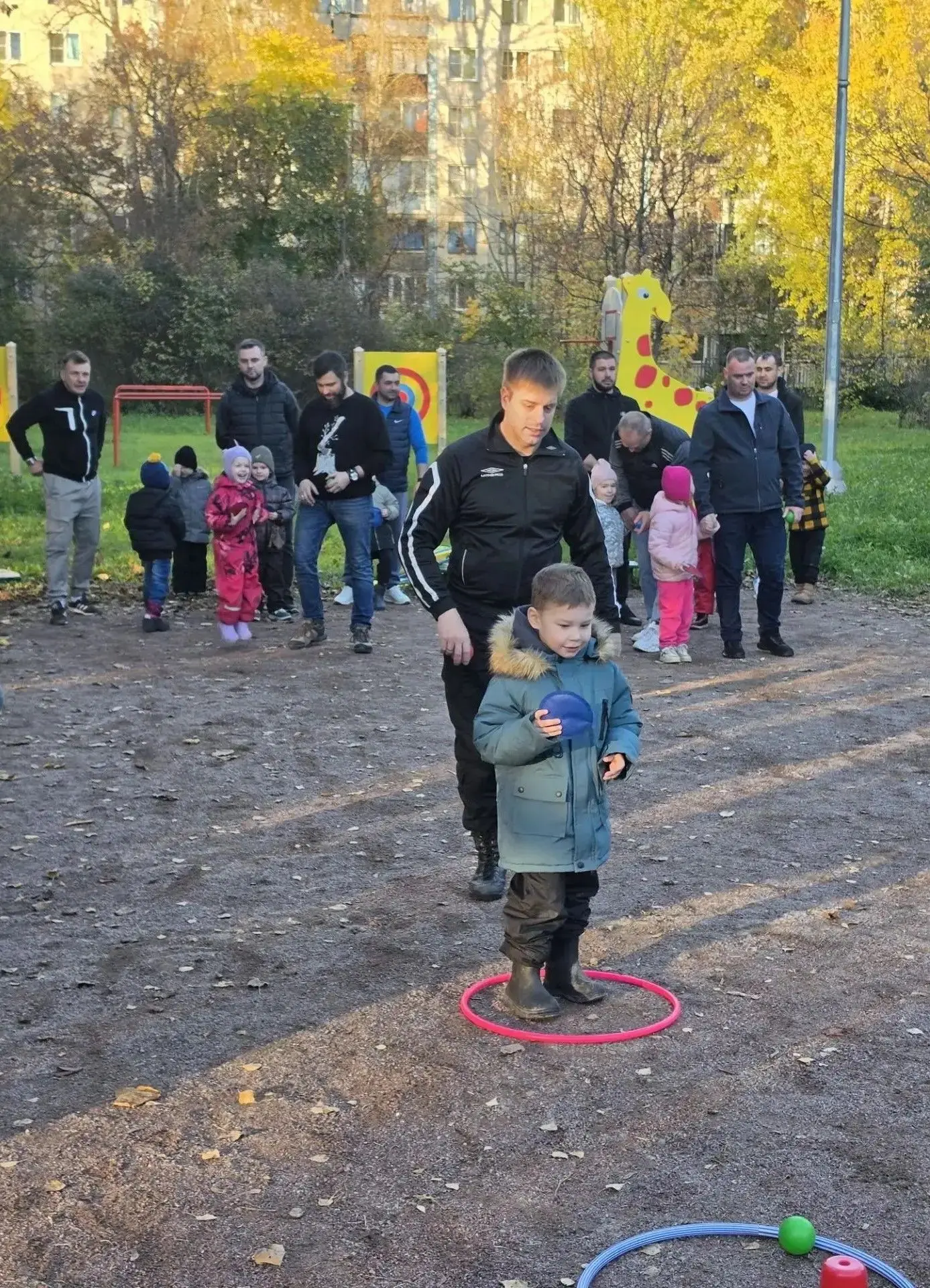 🎉В нашем детском саду прошёл замечательный праздник, посвящённый Дню отца! Группы «Зат...
