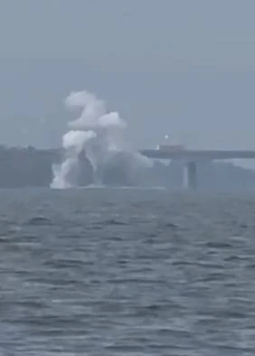🇷🇺🚀🇺🇦 ВС РФ начали массировано петрушить мосты украины