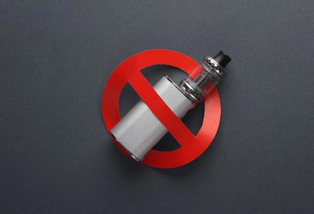 🚭 В России хотят запретить продажу вейпов родившимся после 2008 года