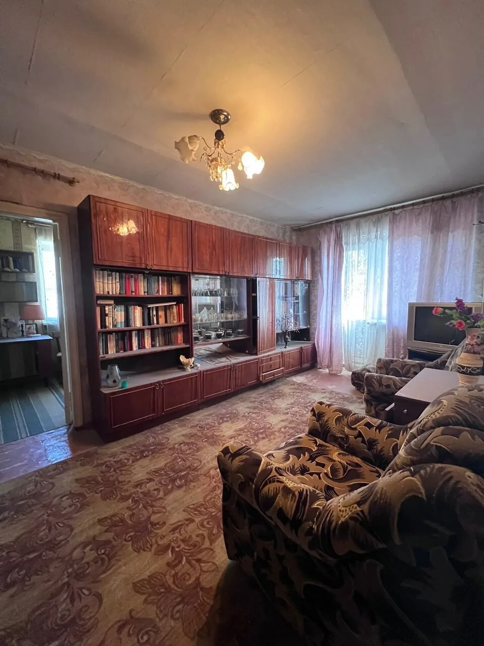 Продам 2-к. квартиру, 47 м², 4/5 эт. в Макеевке, ул. Ленина, ост. Почта