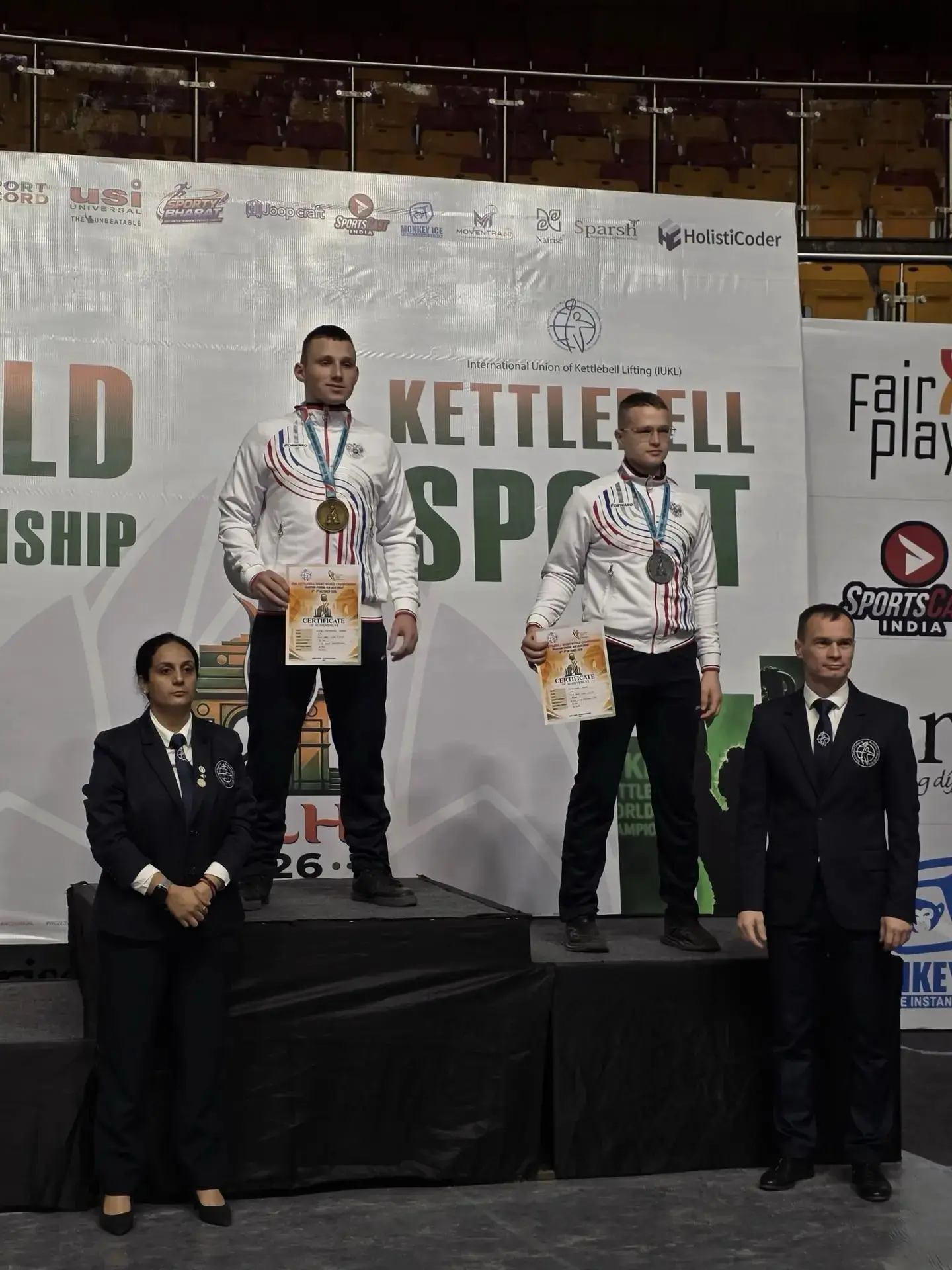 Призёры Чемпионата и Первенства мира по гиревому спорту из Губкинского