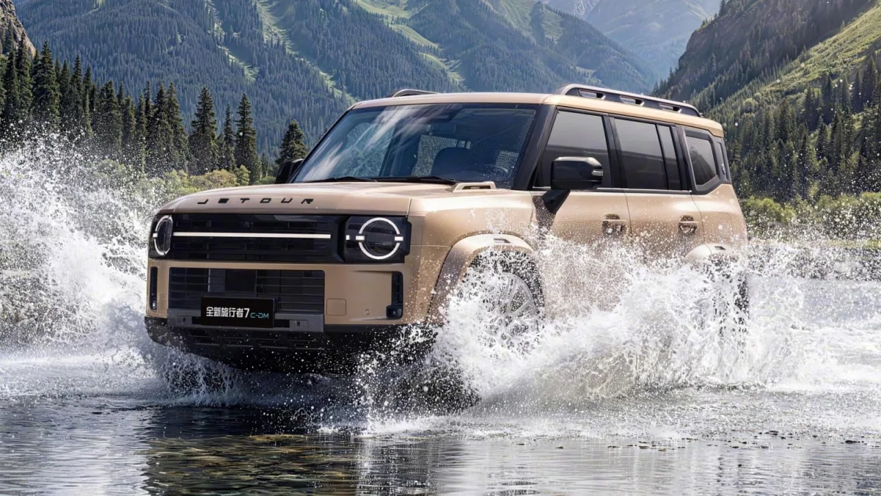 Jetour Traveller 7 вышел на рынок Китая. Бензиновая версия автомобиля стоит 139,8-179,9...