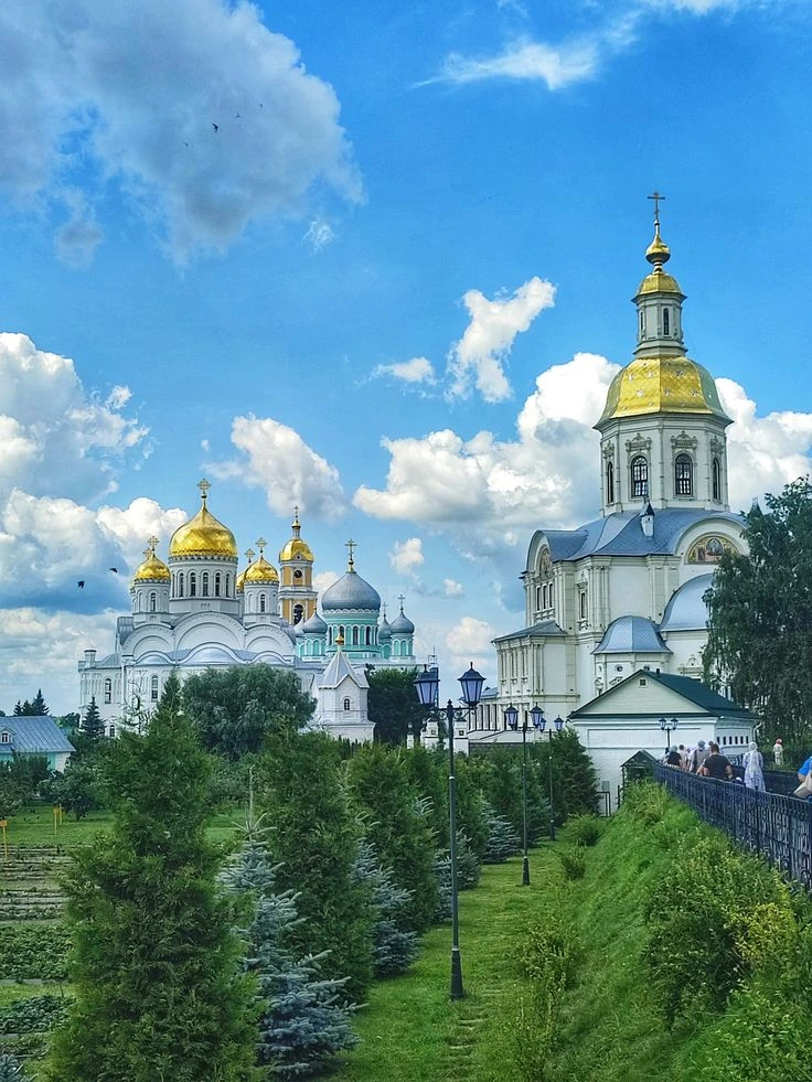 Всем жителям Дивеево посвящается.
