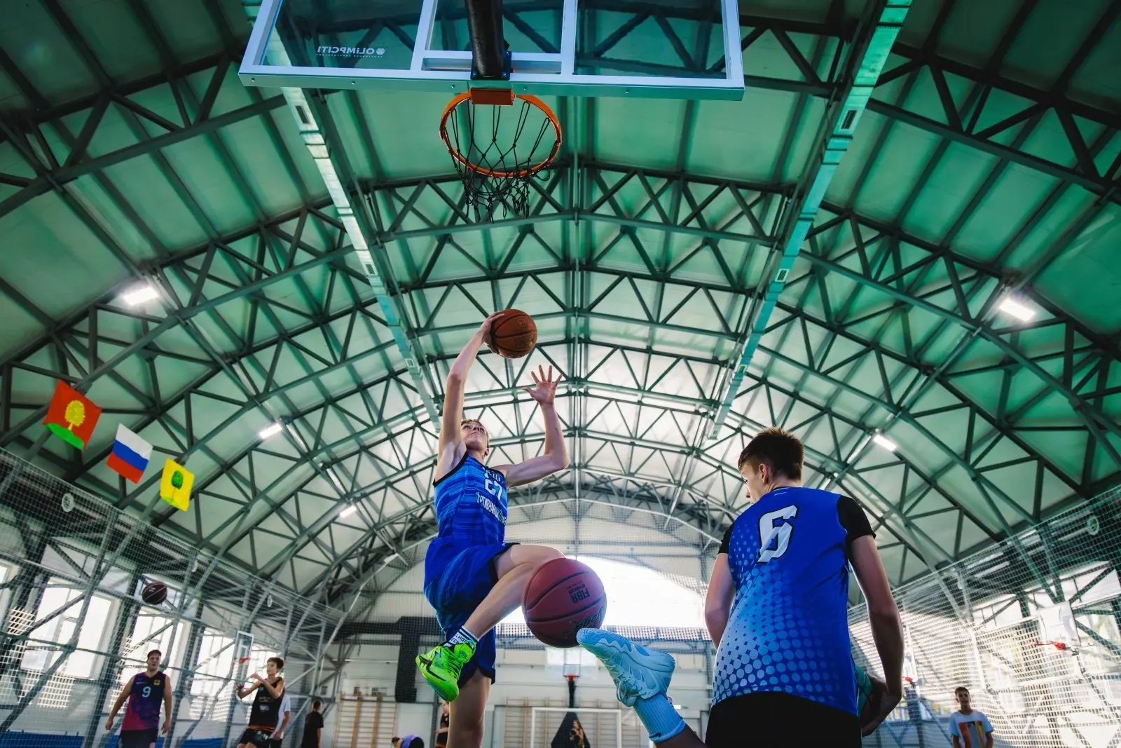 ⛹В центре Липецка на улице Космонавтов построили новый модульный спортивный зал