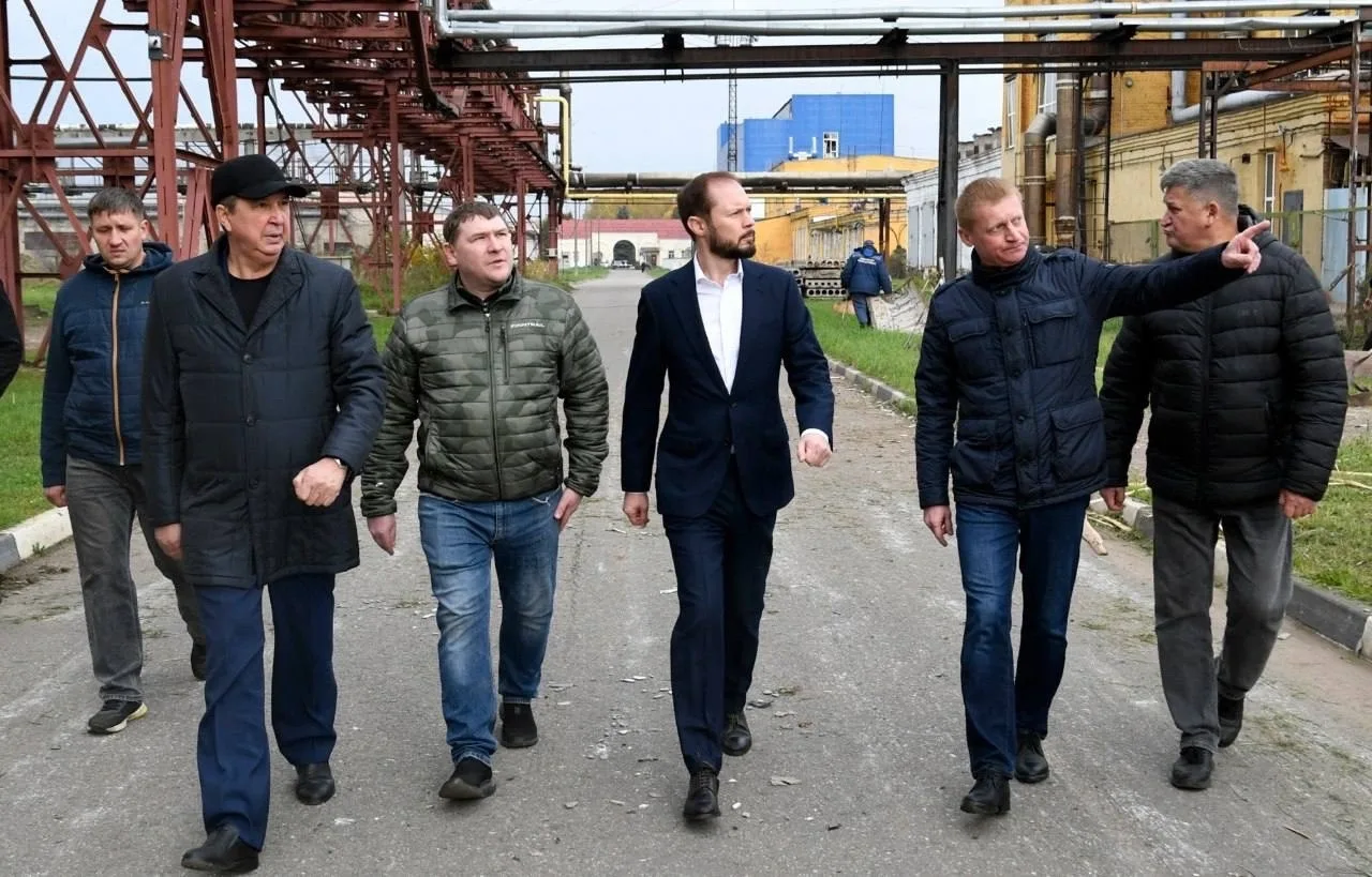 ⚡️ Губернатор Тверской области Виталий Королев посетил предприятие в Редкино, где минув...