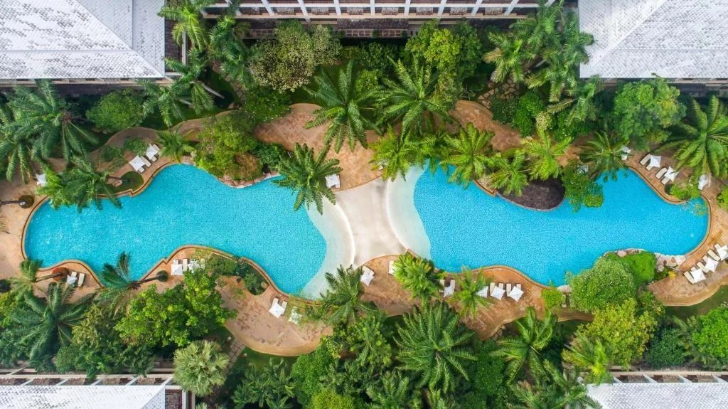 🌴 Побег к океану: Ravindra Beach Resort & Spa 5★
