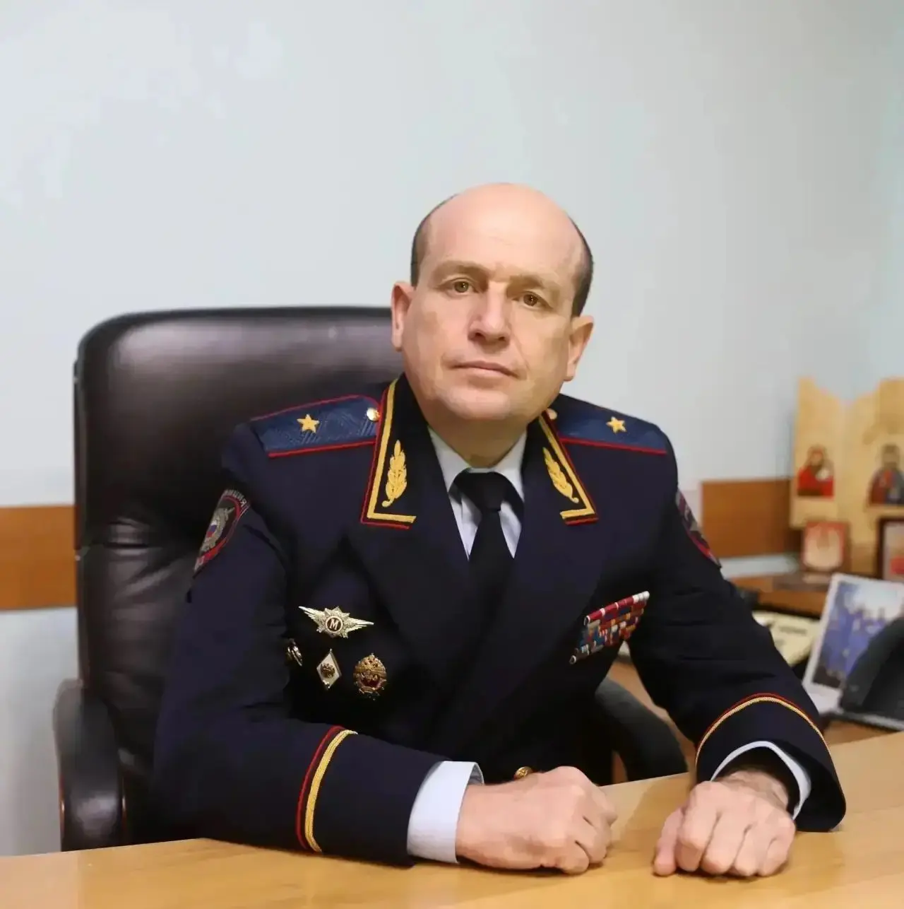 🎉 Сегодня свой профессиональный праздник отмечают сотрудники двух важных подразделений...