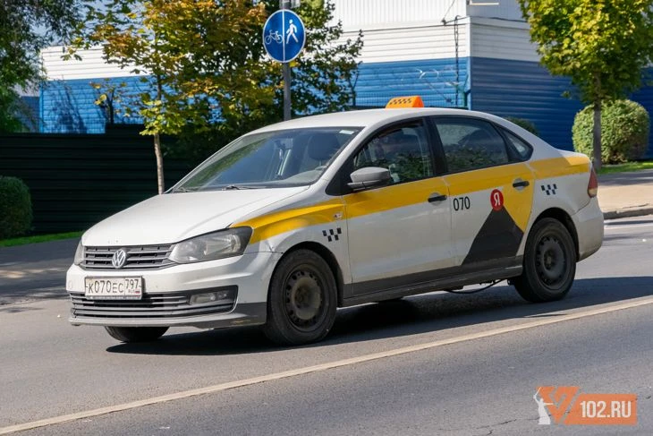 Вечером 9 октября многие волгоградцы не смогли воспользоваться услугами такси из-за мас...