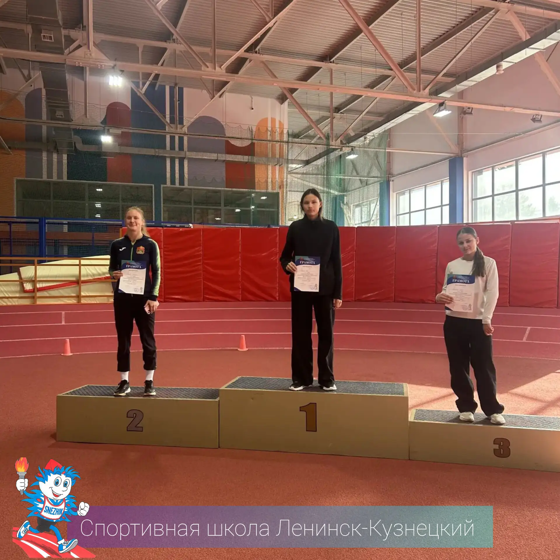 🔥 Золото, серебро и бронза: наши легкоатлетки зажгли в Кемерово!