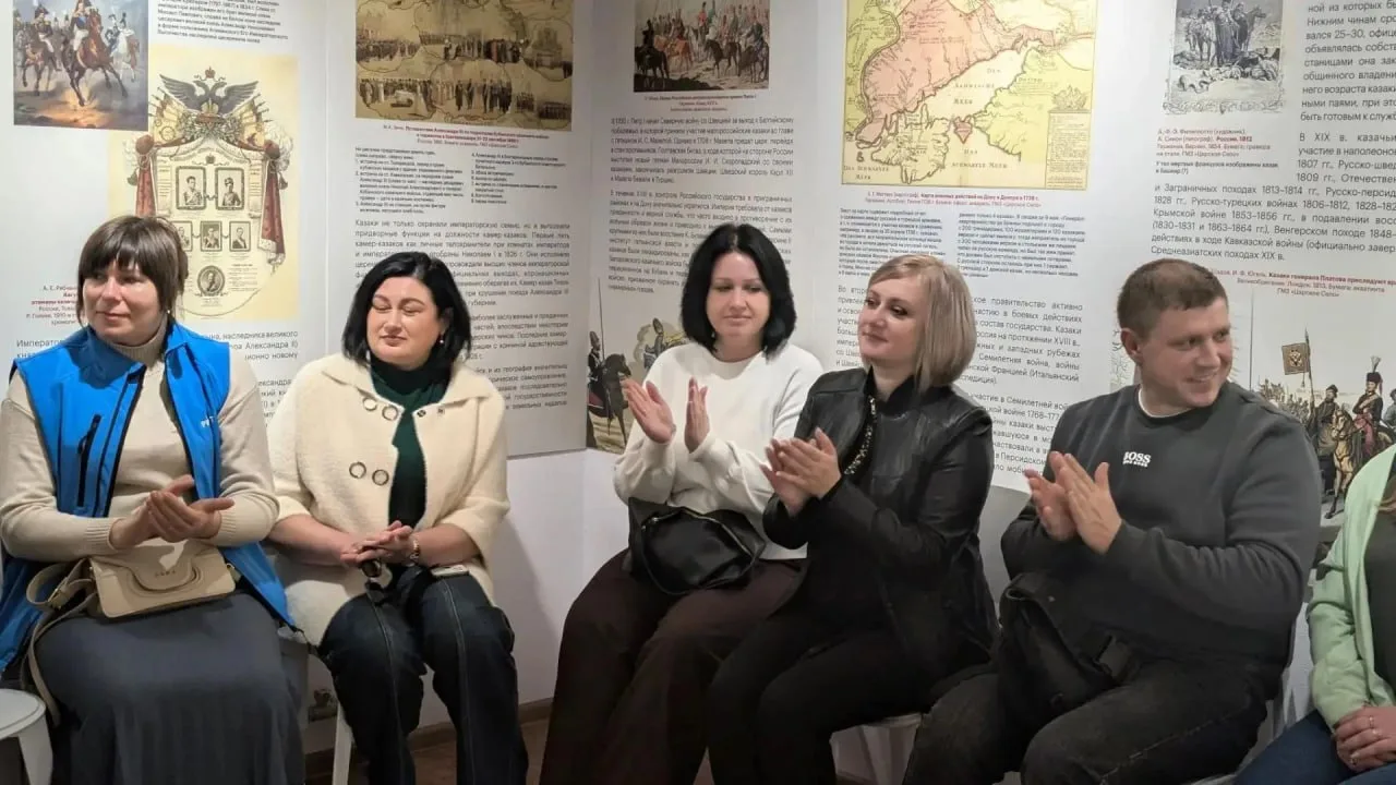 В Володарском музее открылась выставка «Казаки на службе царю и Отечеству. XVI век — 19...