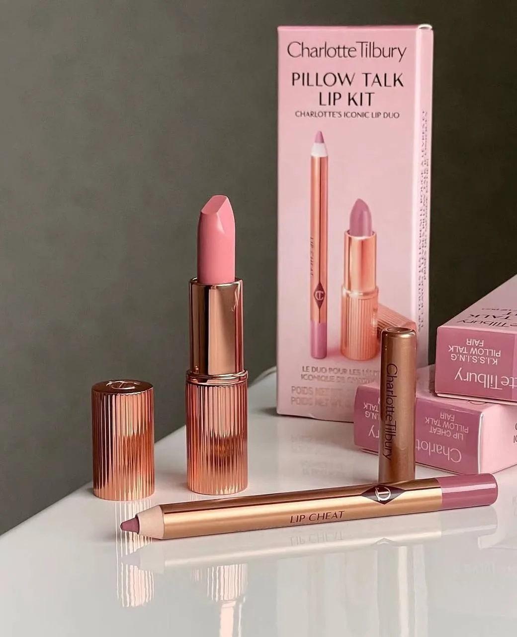 Charlotte Tilbury Mini Pillow Talk Lipstick & Liner Set — это дорожный мини-набор косме...