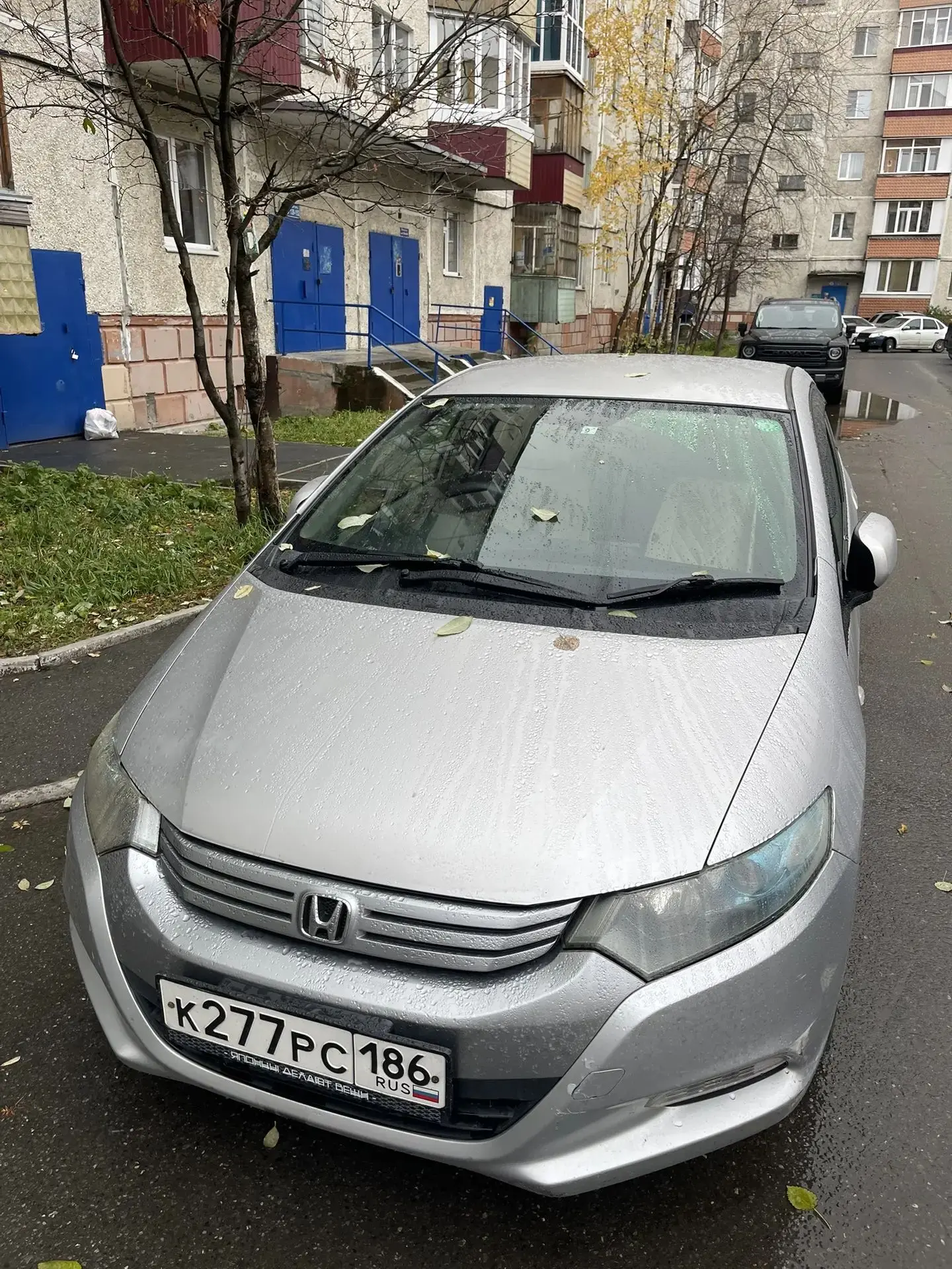 на Ленина 70/1 зацепили мою машину и уехали . Может кто видел ?