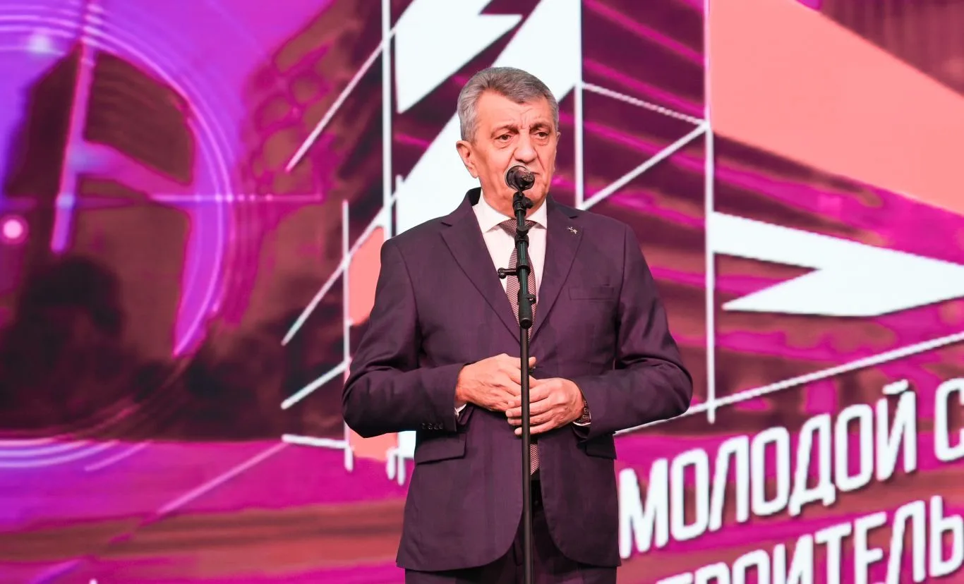 Глава РСО – Алания Сергей Меняйло поприветствовал участников отраслевого молодёжного фо...