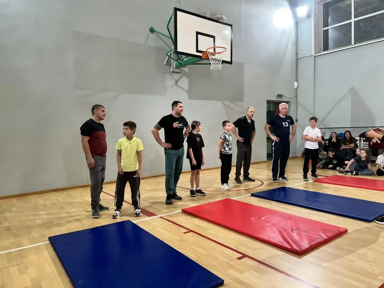«Папа может!»: яркий и душевный праздник ко Дню отца в нашей школе! 👨‍👧‍👦✨